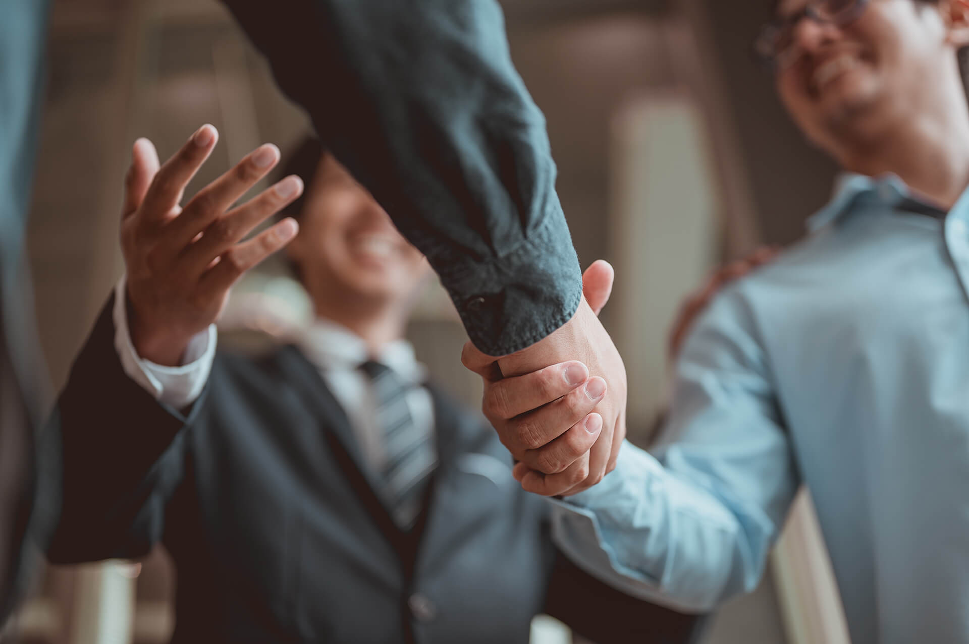 Executive Speech Coach & Creator of FrippVT, Patricia Fripp in Action Photo of Coaching with Client